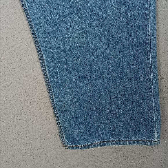 Levi's 559 Jeans Light Blue Size 46 x 32 100% Cotton 5 Working Pockets - Picture 9 of 10